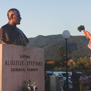 U Zaprešiću blagoslovljen kip bl. Alojzija Stepinca